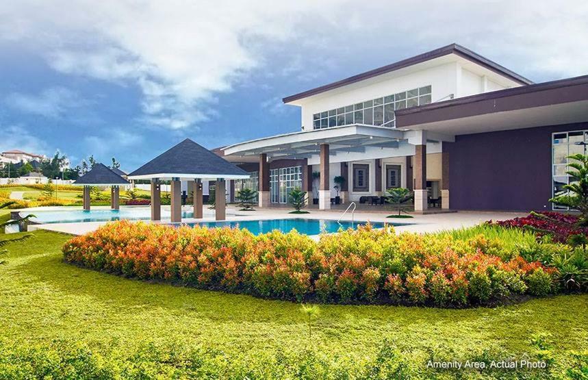 Cozy Staycation Tagaytay At Wind Residences Tagaytay City Exterior foto